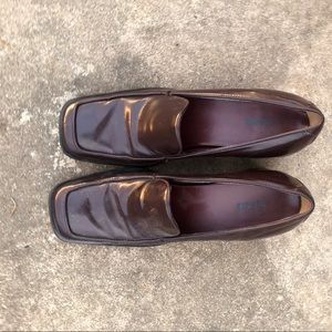 Vintage Square Toe Chocolate Heels by Nicole